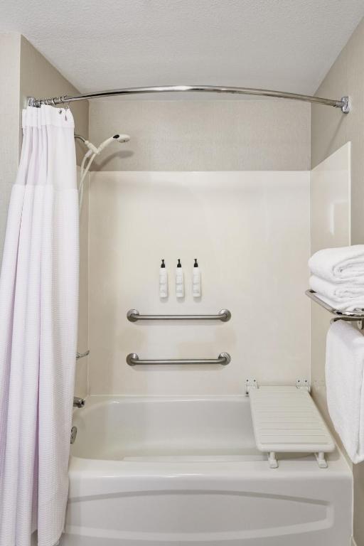SpringHill Suites Phoenix Tempe Airport photo 3