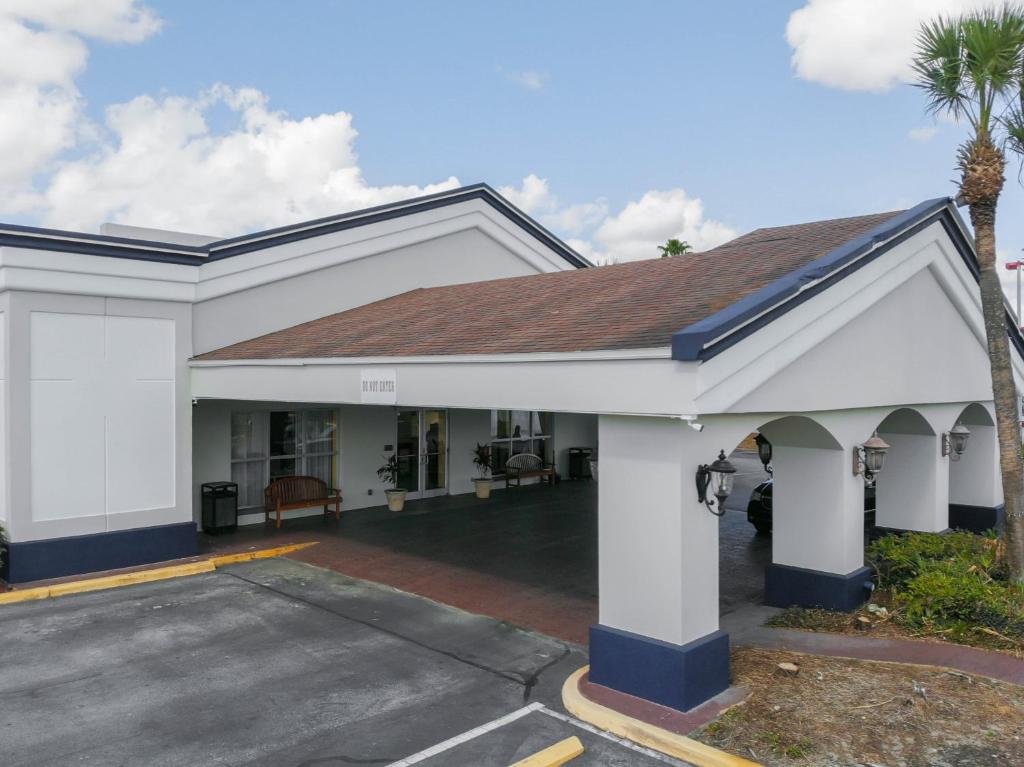 Stayable Orlando at Florida Mall photo 4