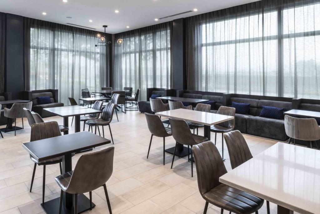 Staybridge Suites - Boston Logan Airport - Revere by IHG photo 2