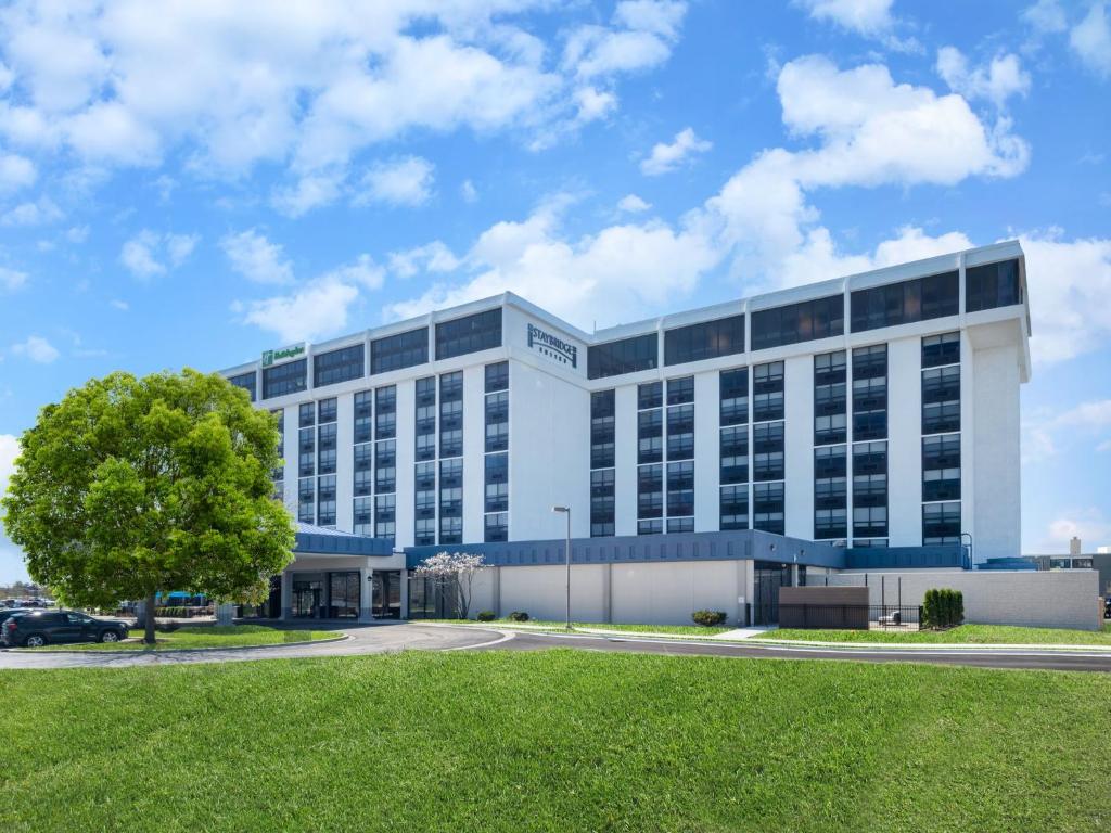 Staybridge Suites Chicago O'Hare - Rosemont by IHG, photo 1