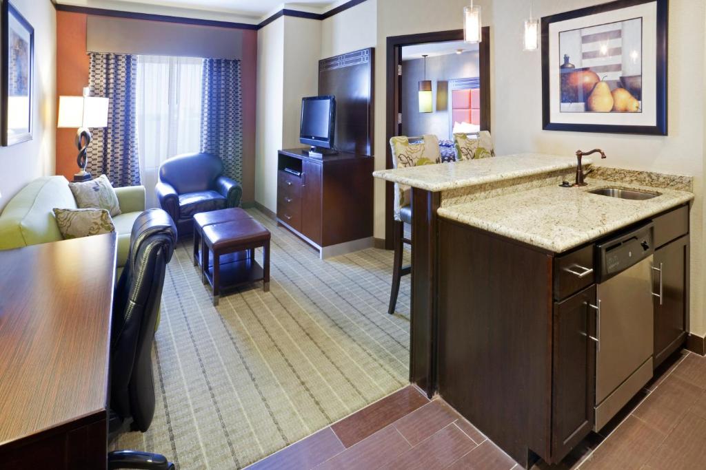 Staybridge Suites DFW Airport North by IHG photo 3