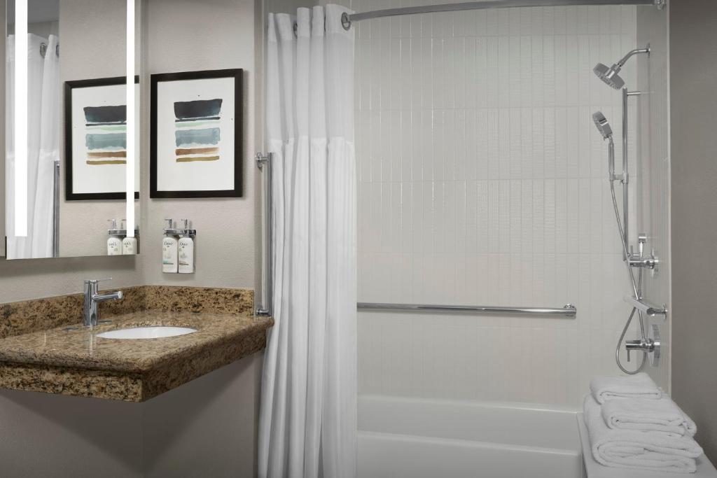 Staybridge Suites Raleigh-Durham Airport-Morrisville by IHG photo 3