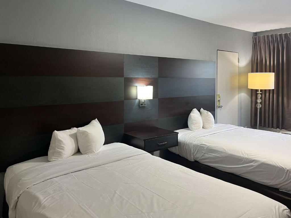 Studio 6 Charlotte, NC – Airport South photo 2