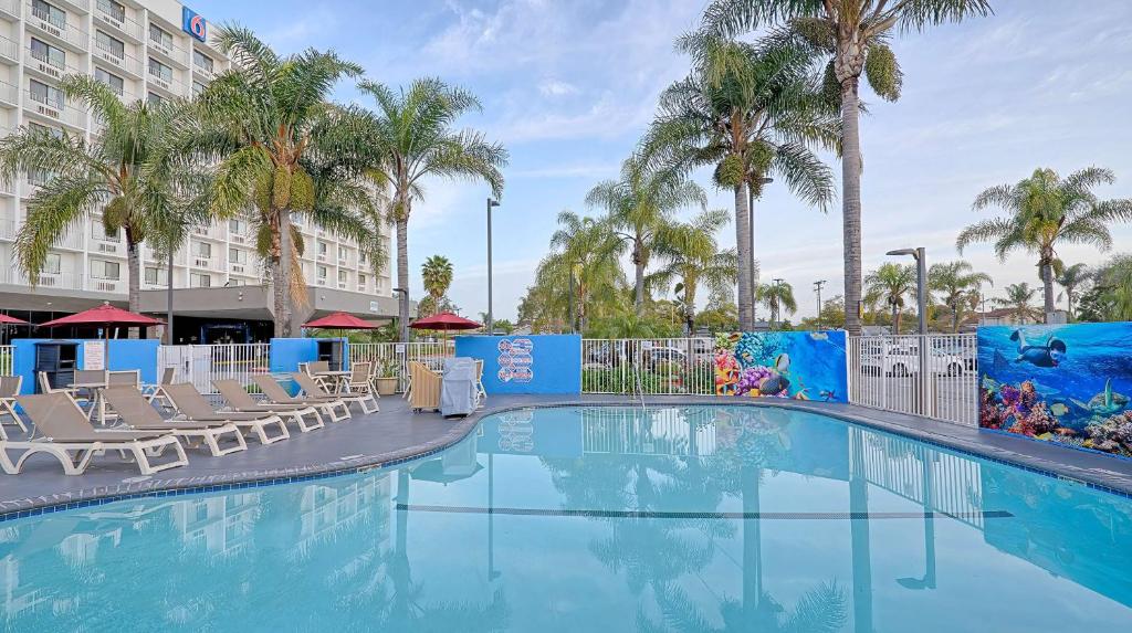 Suites Los Angeles CA Los Angeles LAX photo 4