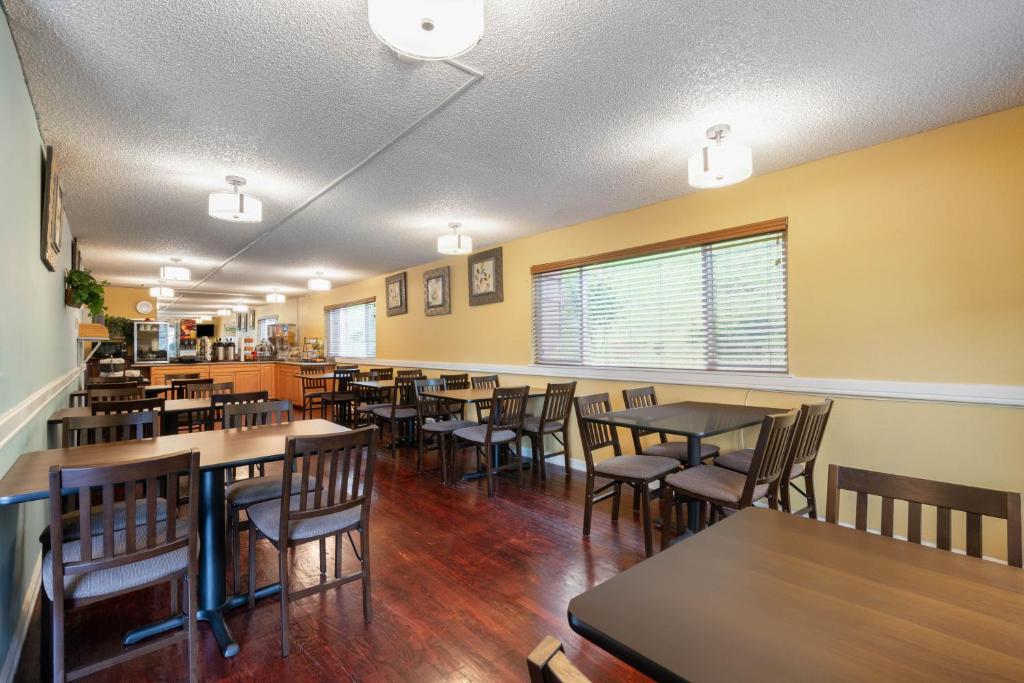 Sutton Suites Hotel photo 4