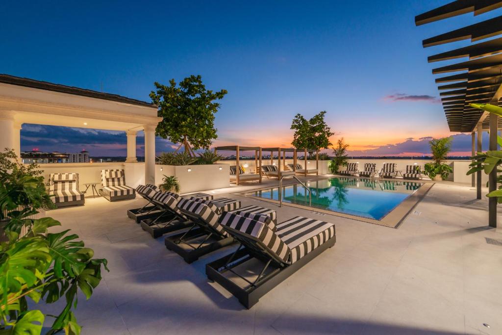 The Avenue Coral Gables, photo 1
