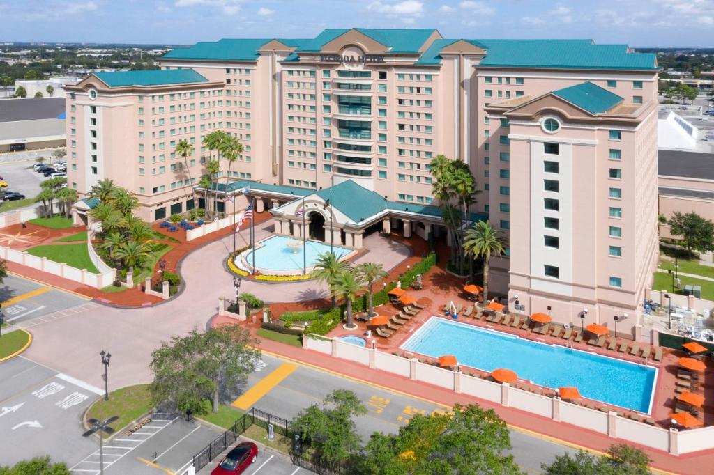 The Florida Hotel & Conference Center in the Florida Mall, photo 1