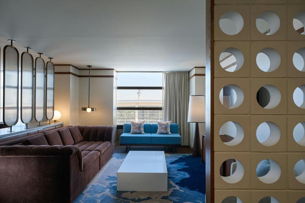 The Westin Detroit Metropolitan Airport photo 2