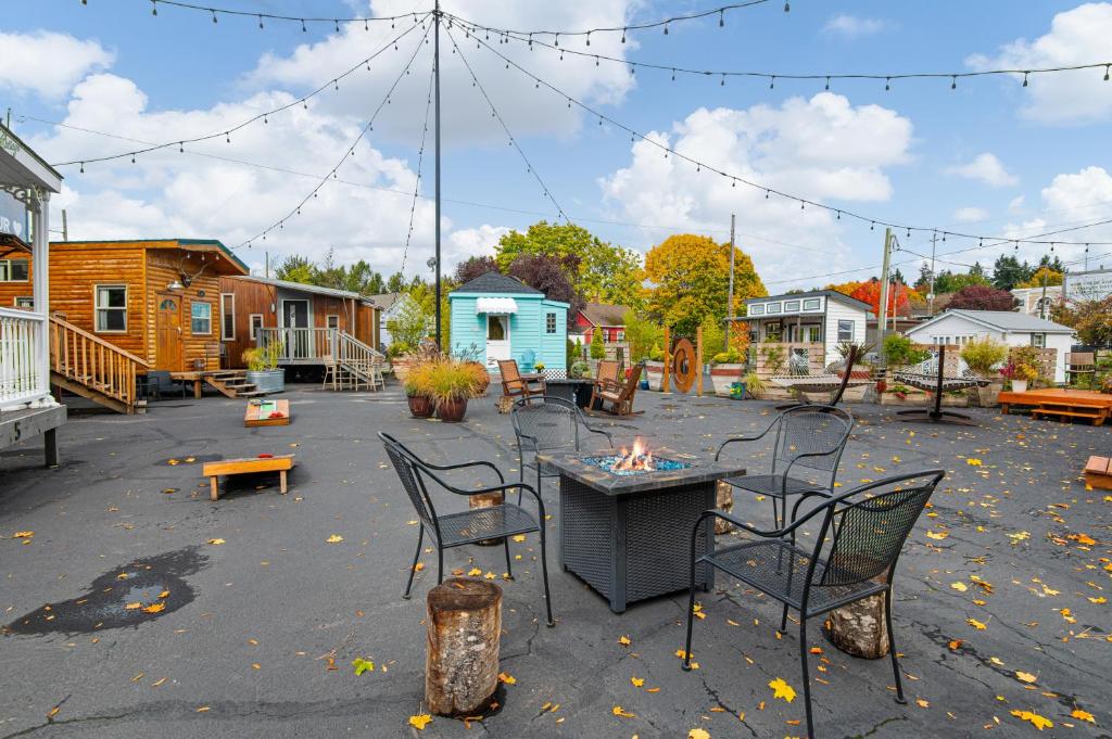 Tiny Digs - Hotel of Tiny Houses photo 4