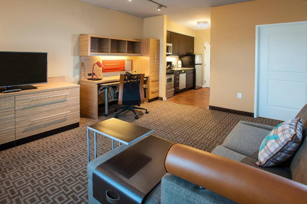 TownePlace Suites by Marriott Minneapolis near Mall of America photo 3