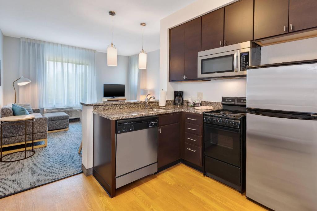 TownePlace Suites by Marriott Nashville Airport, photo 1