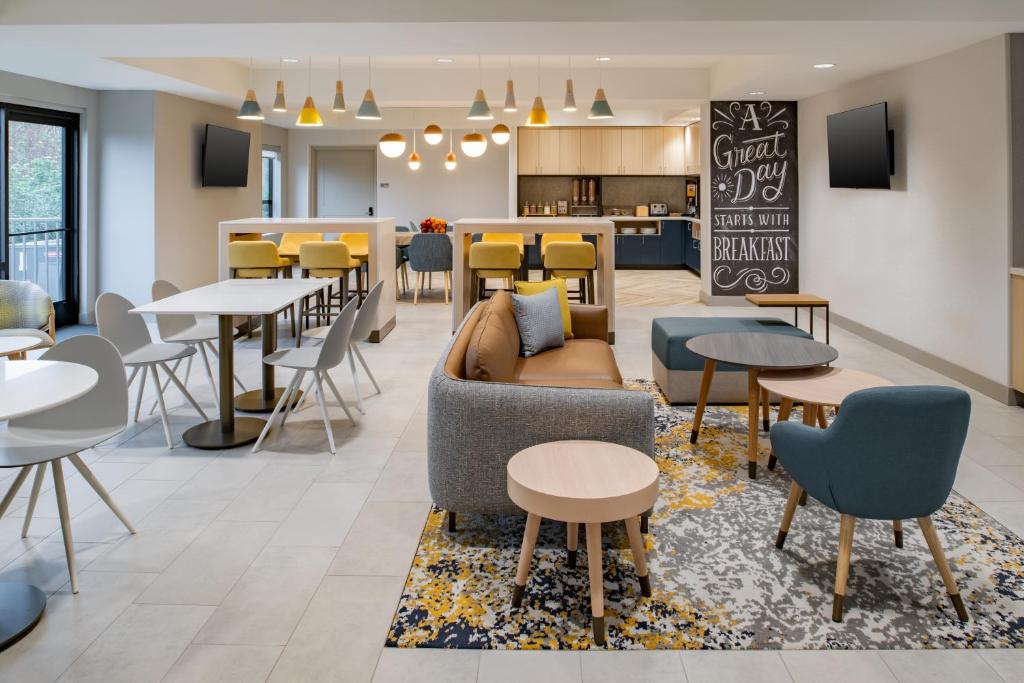 TownePlace Suites by Marriott Portland Airport photo 3