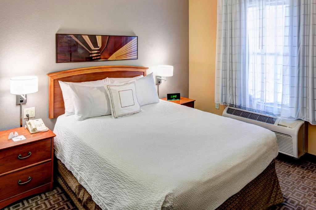 TownePlace Suites Dallas Las Colinas photo 2