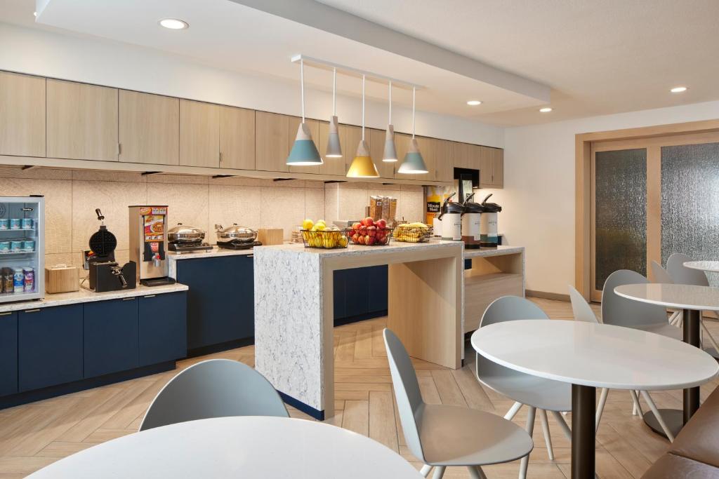 TownePlace Suites Dulles Airport photo 4