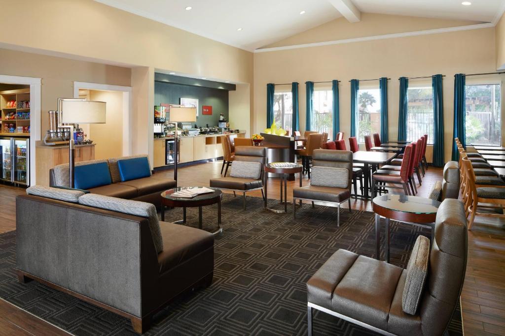 TownePlace Suites Tempe at Arizona Mills Mall photo 4