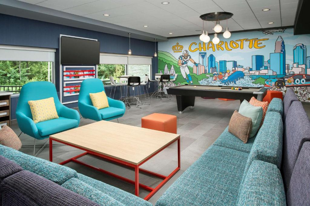 Tru By Hilton Charlotte Airport Lake Pointe photo 4