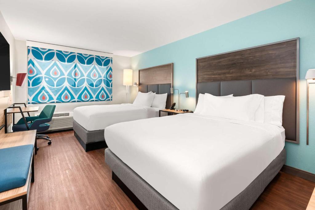 Tru By Hilton Portland Airport, Or photo 2