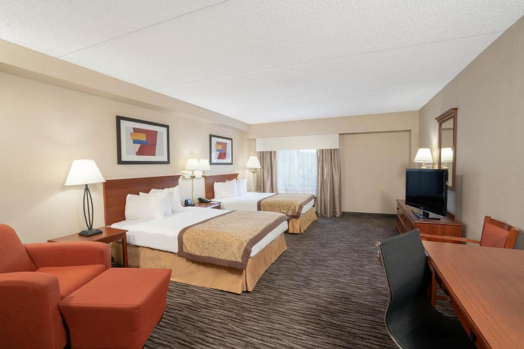 Wingate by Wyndham Charlotte Airport photo 4