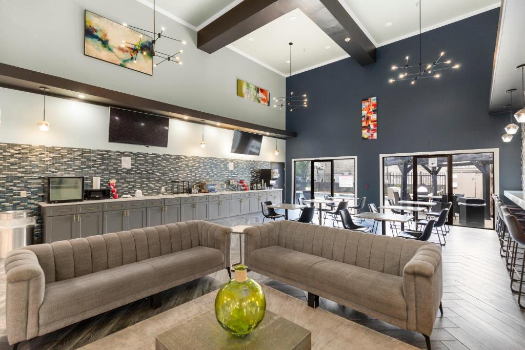 Wingate by Wyndham Humble/Houston Intercontinental Airport, photo 1