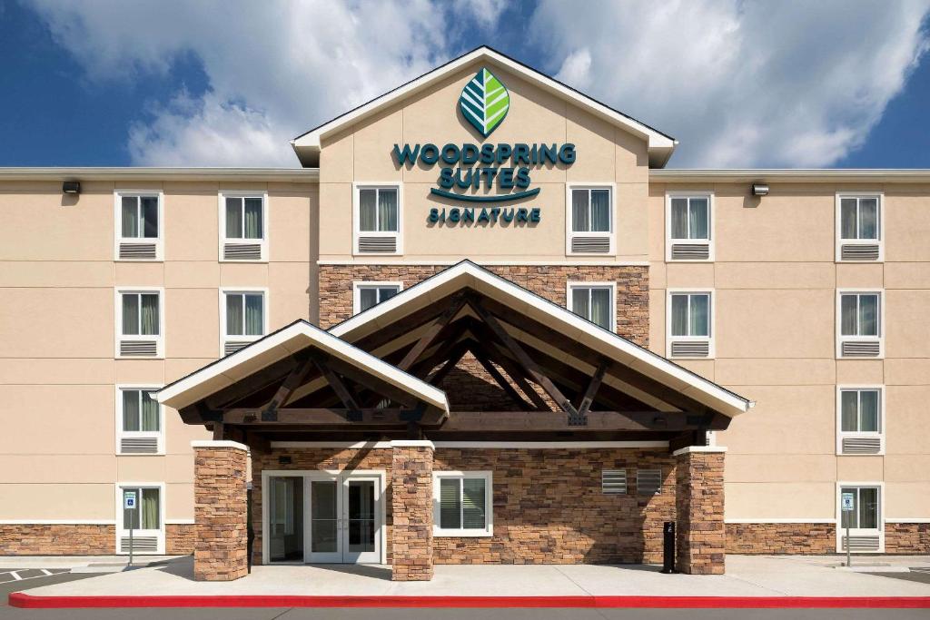 Woodspring Suites Houston IAH Airport, photo 1