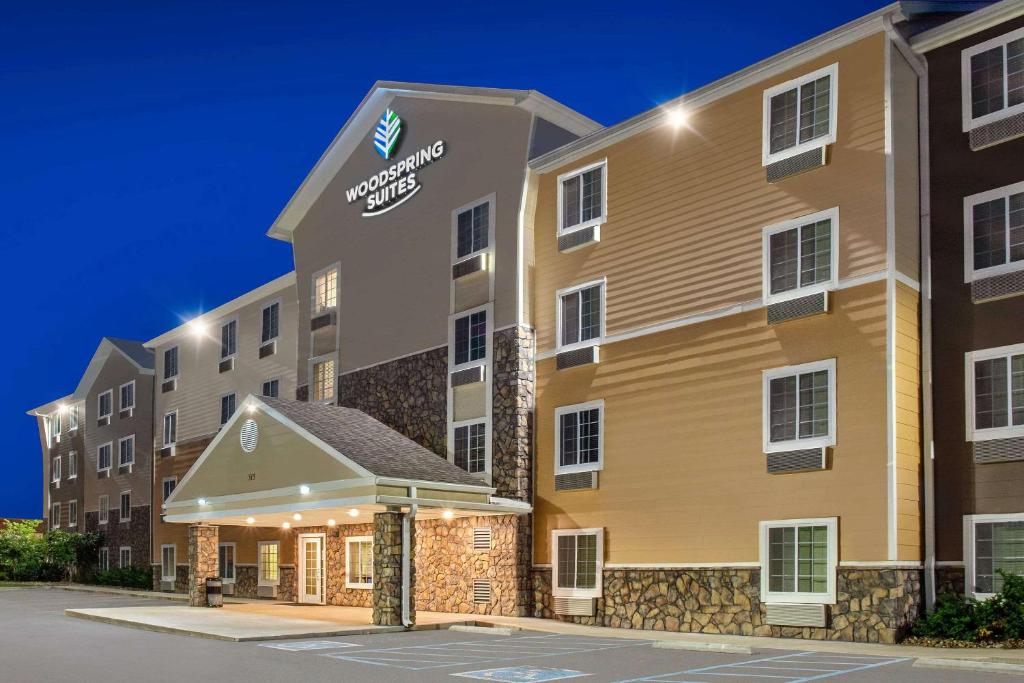 WoodSpring Suites Nashville Airport, photo 1