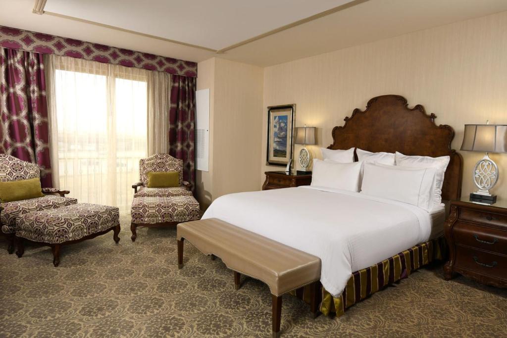Woolley's Classic Suites photo 4