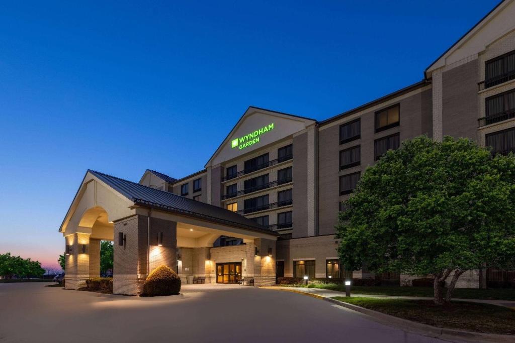 Wyndham Garden Kansas City Airport photo 2