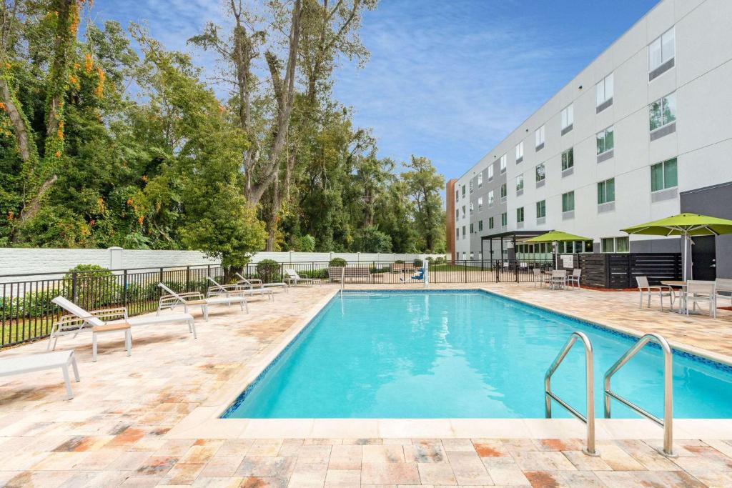 Wyndham Garden Orlando Airport - Free Airport Shuttle - PARK N' FLY Available photo 4