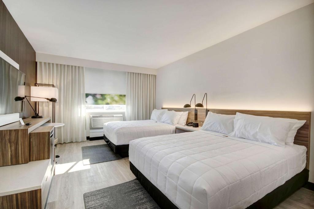 Wyndham Garden Sacramento Airport Natomas photo 2